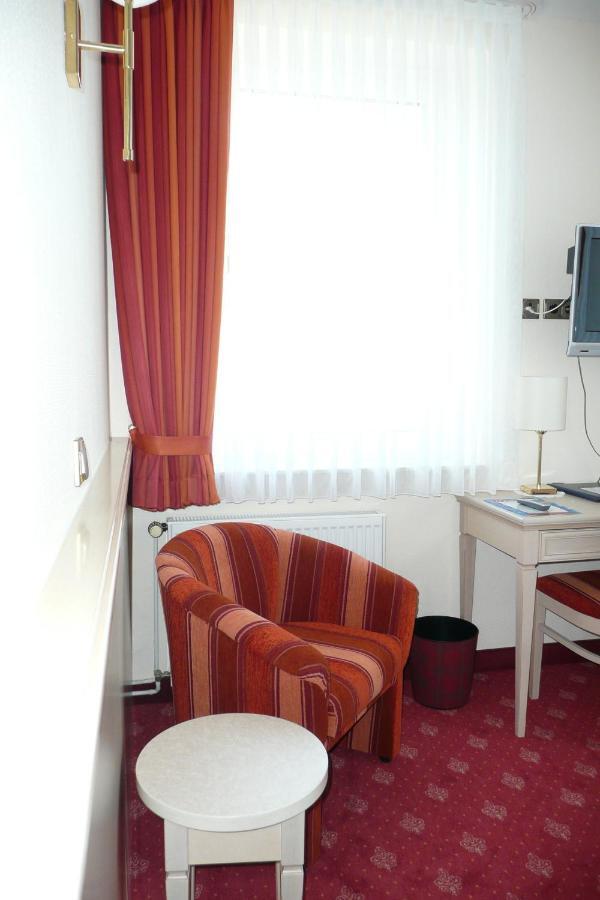 Seehotel Neue Liebe Cuxhaven Pokoj fotografie